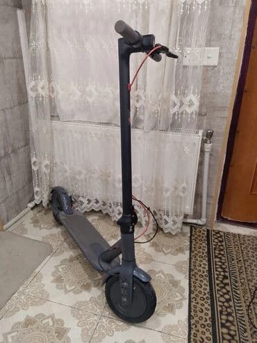 Giroskuterlər: Elektrik skuter - Şəhər üçün kompakt və yığcam dizayn - Rulda LED ön — 4