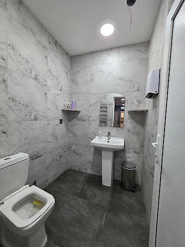 kiray: İcarəyə verilir 1 otaqlı ofis 20 m², Ağ şəhər q. Daha 7 şəklə bax — 7
