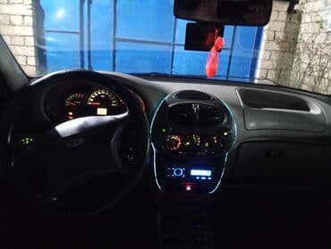 lada 2107 2011: 1.4 mayor kandaaner islek Model: LADA Kalina (hatchbek), gümüşü rəng — 7