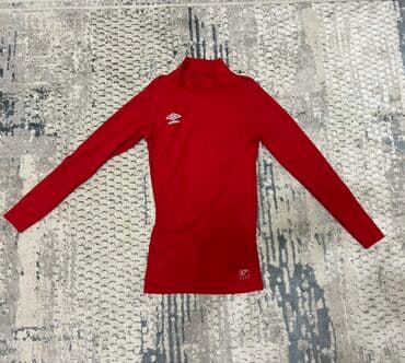 the ordinary mehsullari: Errea tərəfindən istehsal olunan bu ağ rəngli polo köynək idman — 3