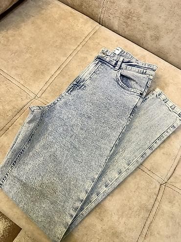 Paltolar: Açıq mavi yuyulma effektli dar kəsim cins şalvar YENİDİR — 1