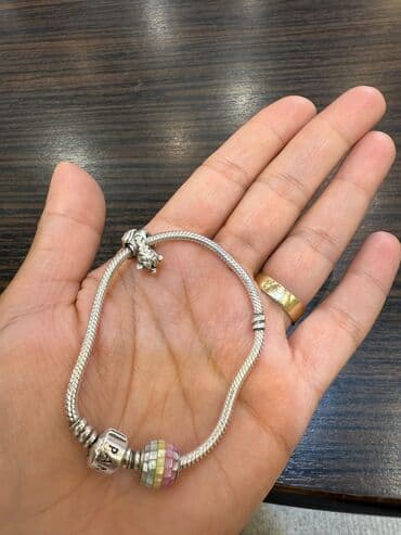 pandora qutusu: Pandora irginal 2 sarmla birge satilir - Material: metal zəncir — 1