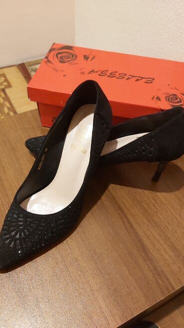 зеленые туфли: Туфли, Размер: 38.5, цвет - Черный, Новый — 1