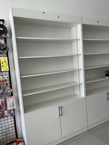 Mağaza avadanlığı: Ağ rəngli vitrin rəf sistemi - Modul quruluş: yanyana qoşula bilən — 1