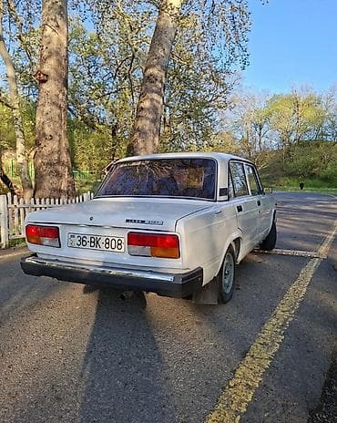 avto maşınlar: VAZ (LADA) 2107: 1.7 l | 2007 il Sedan — 4