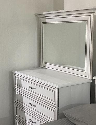 Güzgülü lalafo.az -da Güzgülü