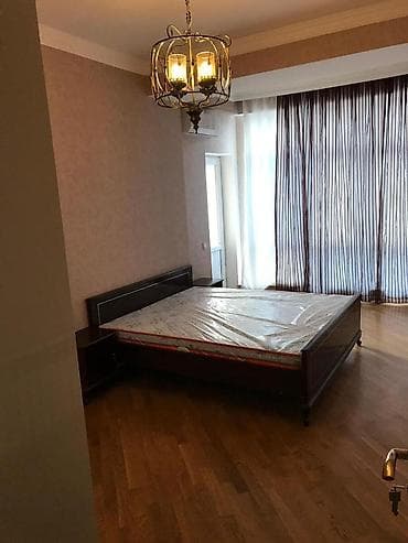 nizami metro: İcarəyə verilir 3 otaqlı yeni tikili 149 m², Nizami m. Kateqoriya — 4