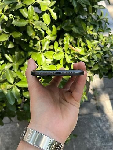 iphone replika: IPhone 11, Qara — 4