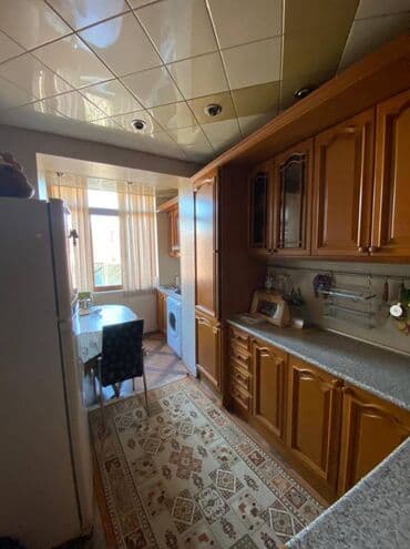 nerimanovda obyekt satilir: Bakı, 3 otaqlı, Köhnə tikili, 69 kv. m — 9