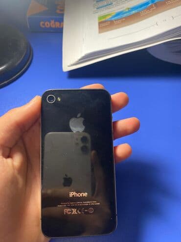 Apple iPhone: IPhone 4S, Qara — 3