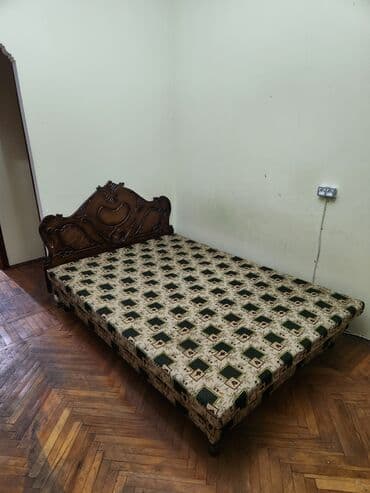 2.el çalışma masası: İşlənmiş, İkinəfərlik çarpayı, Bazasız, Matras ilə, Siyirməsiz — 1