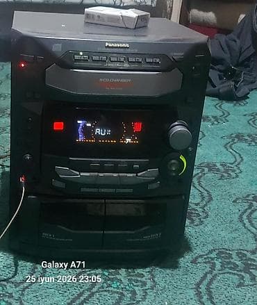 disk oxuyucu: Panasonic SA-AK35 musiqi mərkəzi - 5 diskli CD changer (CD Direct — 1