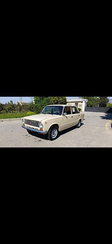 su satan masinlar: VAZ 2101 “Jiquli” sedan - Korpus: 4 qapılı klassik kuzov, bej rəng — 4