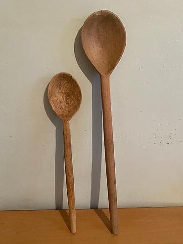 xemir yayan taxta: Keçmişin taxta qaşıqlaridir. Mohkəm qalın qulpları olan qaşıqlardı — 4