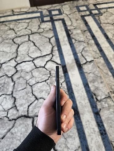 iphone 16 pro max satilir: IPhone 13, Midnight, Face ID — 4