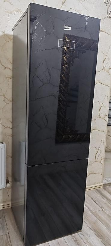 netbook satilir: Beko soyuducu satılır,ilk sahibiyik,heç bir probşemi yoxdur aşağı - 18 — 1