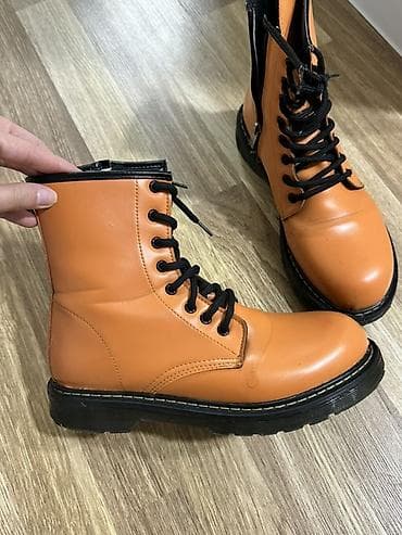 batinka kişi: Narıncı rəngli botlar-2 dəfə geyinmişəm təptəzə kimidir 15 azn təcili — 3