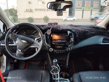 maşın guzgusu: Chevrolet Cruze: 1.4 л | 2017 г. Седан — 15