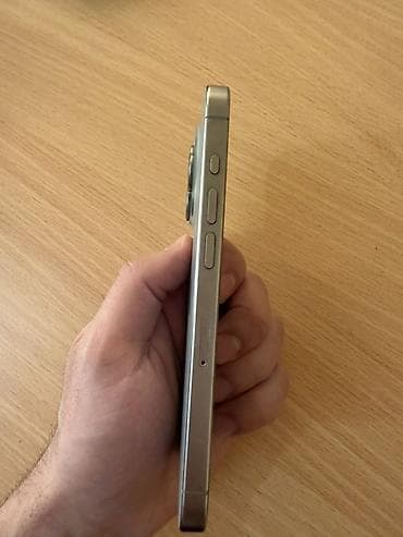 usb kabel iphone: IPhone 15 Pro, 256 GB, Natural Titanium, Face ID — 5