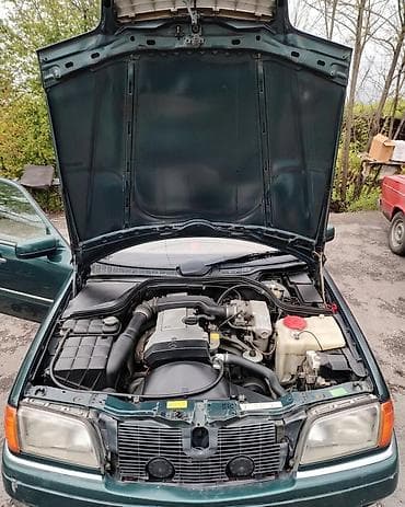 c 280: Mercedes-Benz C 200: 1.8 l | 1994 il Sedan — 6