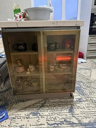 şkaf kuxna: Mətbəx adası / dolab vitrinli - Rəng: Boz (korpus), üst səth ağ — 2