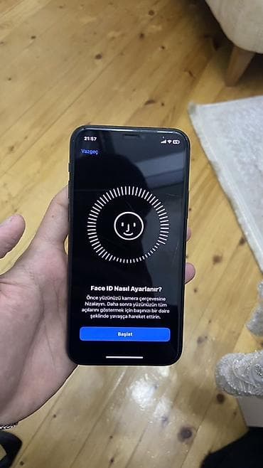 xioami 11: IPhone 11 Pro Max, Matte Midnight Green, Face ID — 10