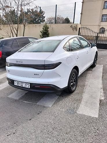 Motonəqliyyat: BYD Seal 05: 1.5 l | Sedan — 5