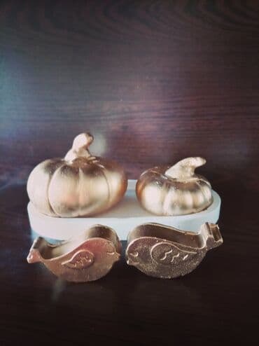 qara suvaq yoxsa agdag: Fiqur, Gips, rəng - Ağ — 15