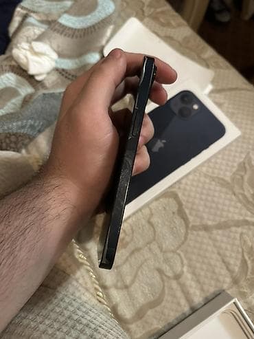 iphone 7 plus qiymet: IPhone 13, Qara, Simsiz şarj — 3