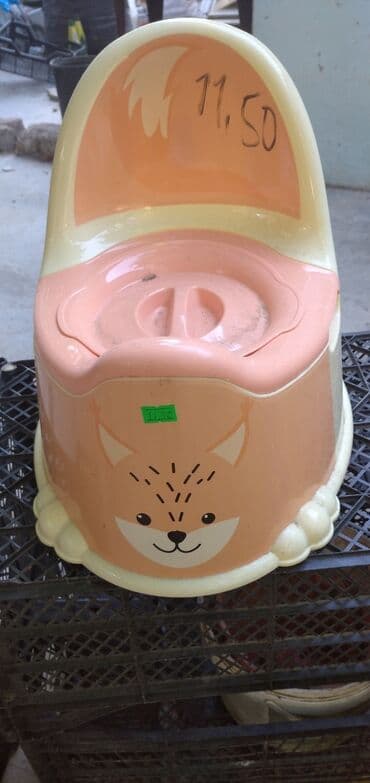 uşaqlar üçün keçə şap şapları: Uşaqlar üçün çəhrayı və krem rəngli oturacaq tipli uşaq qabı. qarşok — 1