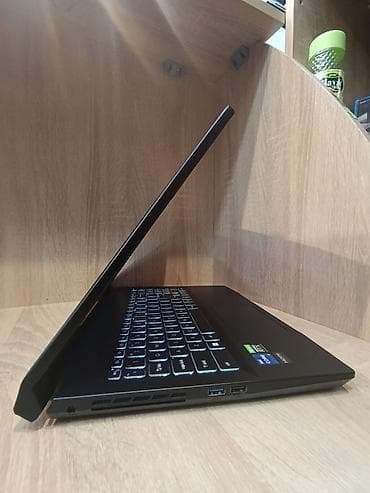 MSI Creator M16 A12UE-631US — 6