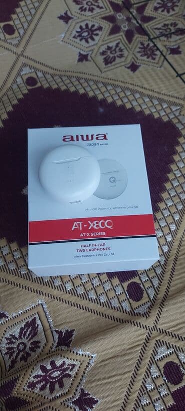 ağ qulaq: Б/у Беспроводные (Bluetooth) Наушники, Aiwa, цвет - Белый — 1