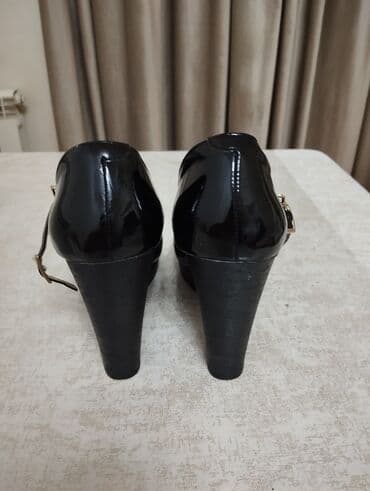 uşaq evleri: Ayaqqabı 37 razmer Lakirovni — 3