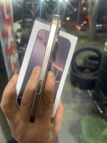 iphone 12 pro islenmis: IPhone 16 Pro, 128 GB, Desert Titanium, Simsiz şarj, Face ID, Sənədlərlə — 3