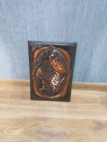 Mis üzərində əl işi çekanka