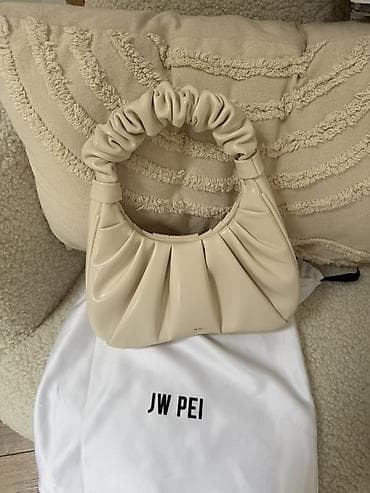 uzum agaci: JW PEI qadın çantası – krem rəngdə, ruffle detalı dairəvi qulplu — 2