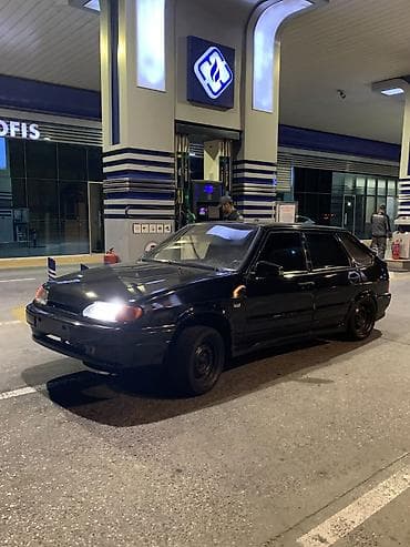 baqaj: Satılır: Qara rəngli 5 qapılı hetçbek. Ön/arkada optikalar standart — 5