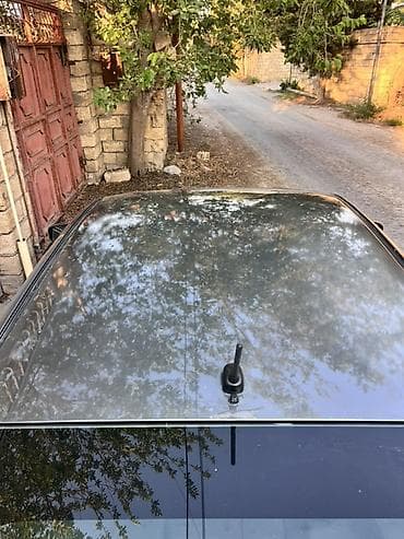 cvt: Honda Insight Hybrid, boz rəng, liftbek kuzov. - Güc qurğusu — 4