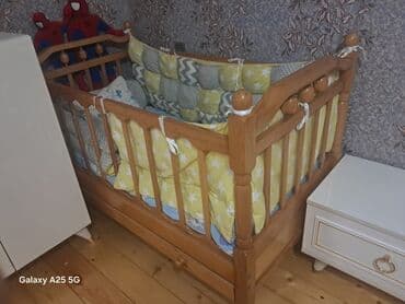 детская кроватка бу: Oğlan və qız üçün, İşlənmiş, Dördbucaq, Beşik, Dəst ilə, Matras ilə, Yellənmə mexanizmsiz — 3