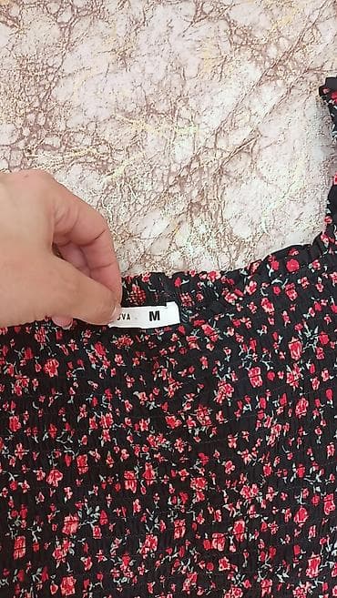 50 razmer: Teranovadan alınlb,
1 defe geyinilib
M razmer
8 manat — 4