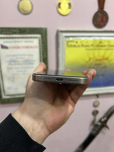 kreditə iphone: IPhone 15 Pro, Natural Titanium, Face ID — 4