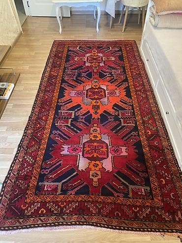 Digər tekstil: Əl toxunuşu xalça qədimi Ölçü eni -1.50 uzunu 2.50 1 əsrdən çox yaşı — 1