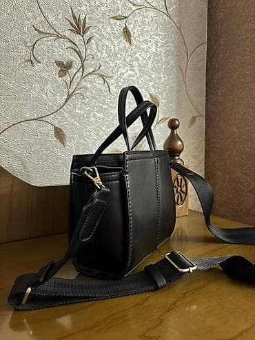 Kişi ayaqqabıları: ZARA-dan alinib. Az istifade olunub. 2 cur remeni var. Ela — 2