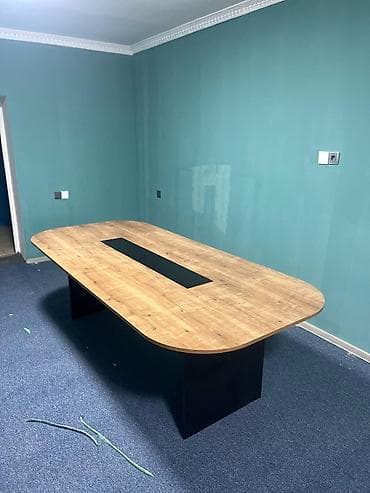 Yeni, Konfrans zalı üçün, Oval masa