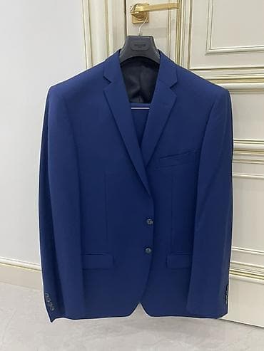 duyməli: Kişi üçün şık gödəkçə/bleyzerlər kolleksiyası. - Modellər: - Boz — 4