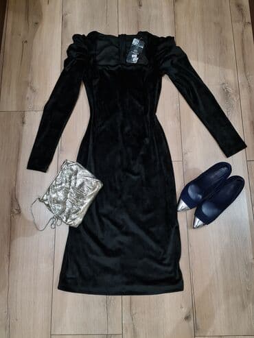 rus papağı: Платье. Очень элегантное, материал мягкий, приятный. Подчёркивает — 2