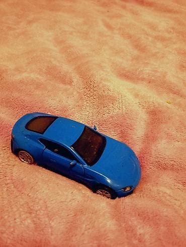 uşaq maşınları ucuz: Satılır: 9 ədəd oyuncaq maşın 🚗🔥 Yaxşı vəziyyətdə 9 ədəd müxtəlif — 6