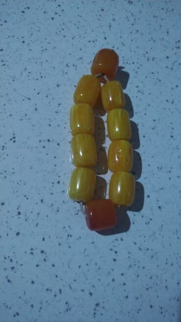 Toy paltarları və aksesuarları: Kəhrəba rəngli təsbeh muncuqları - Material: sarı–narıncı tonlarda — 1