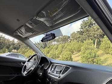 hyundai getz: Hyundai Accent sedan - Kuzov: 4 qapılı sedan, boz (metalik) rəng - — 8