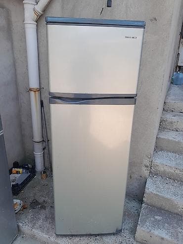 korpuslar: İşlənmiş 2 qapılı Beko Soyuducu Satılır, rəng - Gümüşü — 1